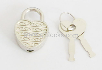 China Zinc Alloy Heart Shaped Small Notebook Lock for Stationery supplier