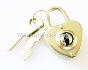 China Zinc Alloy Heart Small diary Lock for Stationery supplier